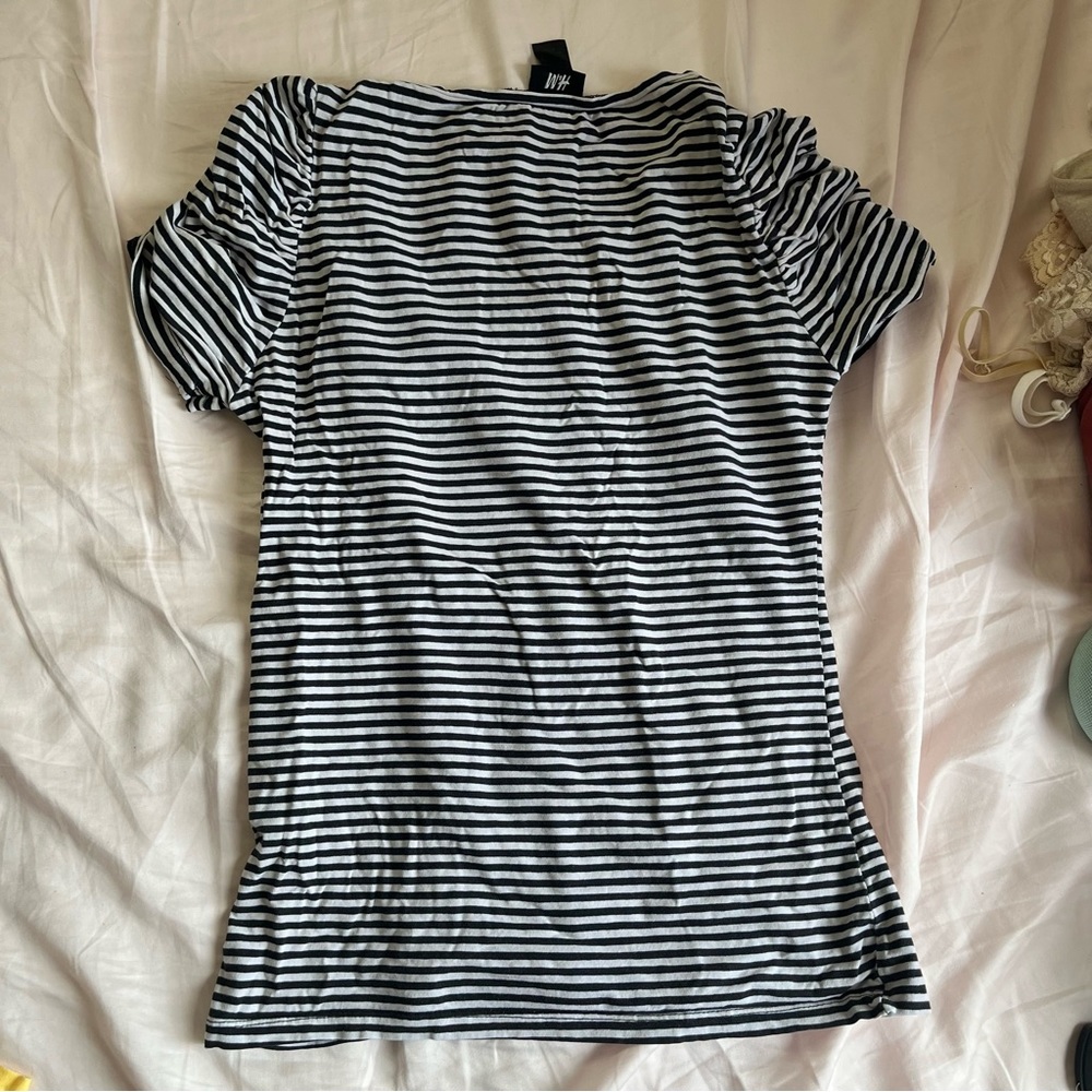 H&M Black and White Striped Women’s Top - Picture 3 of 6